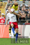 Fussball 1. Bundesliga: Dortmund - Hamburg, Zweikampf