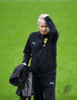 Fussball International CHL 19/20: Trainer Lucien Favre (Borussia Dortmund)