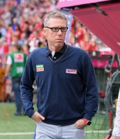 Fussball 1. Bundesliga Saison 16/17: FC Bayern Muenchen - 1. FC Koeln