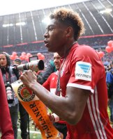 Fussball 1. Bundesliga Saison 15/16: Der FC Bayern feiert seine 26. Deutsche Meisterschaft