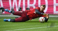 Fussball 1. Bundesliga Saison 14/15: Torwart Manuel Neuer (FC Bayern Muenchen)