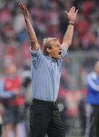 Fussball 1. BL Bayern-Hamburg; Zweikampf