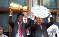 Fussball: FC Bayern feiert zum Saisonabschluss auf dem Marienplatz