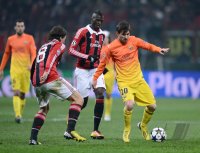 FUSSBALL INTERNATIONAL CHL ACHTELFINALE 12/13: AC Mailand - FC Barcelona