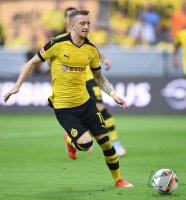 Fussball 1. Bundesliga Saison 2015/2016: Borussia Dortmund - Borussia Moenchengladbach