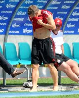 Fussball 1. Bundesliga Saison   2011/2012 :  Bastian Schweinsteiger (FC Bayern Muenchen) muss das Training beenden