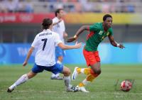 FUSSBALL  Olympia 2008   Vorrunde  Maenner Kamerun - Italien