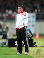Fussball 1. Bundesliga : Trainer Dieter Hecking (1 FC Nuernberg)