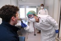 Corona: Container Ambulanz Tuebingen, Covid 19 Versorgung auf dem Tuebinger Festplatz