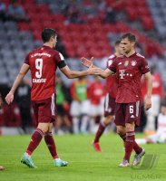 Fussball 1. Bundesliga Saison 21/22: FC Bayern Muenchen -  1. FC Koeln
