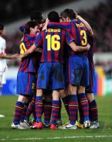 FUSSBALL  International CHL 09/10 : (v. li., JUBEL Barca)   Lionel Messi , Sergio Busquets  , Gerard Pique Bernabeu