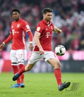 Fussball 1. Bundesliga Saison 16/17: FC Bayern Muenchen - FC Schalke 04