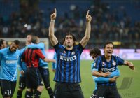 FUSSBALL International SERIE A 2011/2012:  JUBEL Diego Milito (Inter Mailand)
