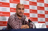 FUSSBALL 1. Bundesliga 14/15 Testspiel: FC Bayern Muenchen - Chivas Guadalajara