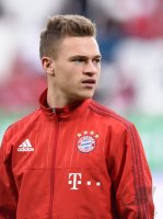 Fussball 1. Bundesliga 15/16: FC Augsburg - FC Bayern Muenchen