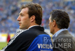 Fussball 1. Bundesliga: S04, Trainer WILMOTS und ASSAUER