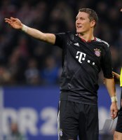 Fussball: 1. Bundesliga Saison 2010/2011: Bayern Muenchen, SCHWEINSTEIGER