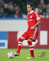 Fussball 1. Bundesliga: Bayern, DEMICHELIS Einzelaktion