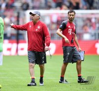 Fussball 1. Bundesliga 16/17: Trainer Carlo Ancelotti (FC Bayern Muenchen)