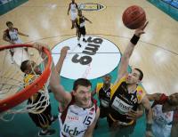1. Basketball Bundesliga  08/09   Walter Tigers Tuebingen  - LiT Giesser 46 ers