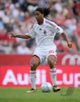 Fussball International: Ronaldinho  (Milan)