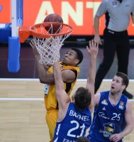 Basketball 1. Bundesliga 2013/2014:  Walter Tigers Tuebingen - Fraport Skyliners Frankfurt