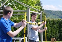 Leichtathletik: Hochspringer Lukas Gaertner (TV Rottenburg) trainiert im eigenen Garten