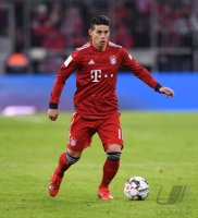 Fussball 1. Bundesliga Saison 18/19: FC Bayern Muenchen - VfB Stuttgart