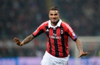 FUSSBALL INTERNATIONAL CHL ACHTELFINALE 12/13: JUBEL Kevin Prince Boateng (AC Mailand)