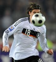 Fussball WM-Qualifikation: Deutschland, GOMEZ Einzelaktion