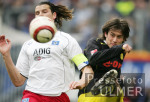 Fussball 1. Bundesliga: Hamburg - Dortmund, Zweikampf