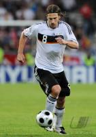 FUSSBALL EURO 2008: Deutschland, FRINGS am Ball
