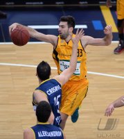Basketball 1. Bundesliga  13/14:  Walter Tigers Tuebingen - EWE Baskets Oldenburg