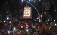 Lichtermeer fuer die Demokratie auf dem Tuebinger Marktplatz