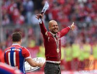 Fussball, 1. Bundesliga  Saison 13/14: JUBEL Trainer Pep Guardiola (FC Bayern Muenchen)