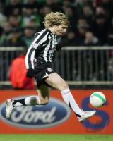 Fussball CL: Bremen - Turin, NEDVED Einzelaktion