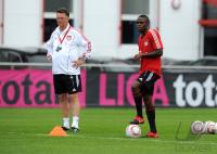 Fussball 1. Bundesliga: Trainer Louis van Gaal, Edson Braafheid (v. li., FCB)