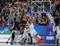 Basketball  1. Bundesliga  10/11  Walter Tigers Tuebingen - Mitteldeutschen Basketball Club