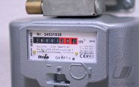 Schmuckbild Energiekrise: Gasanschluss im Einfamilienhaus, Gaszaehler