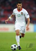 FUSSBALL EURO 2008: Portugal, Quaresma Einzelaktion