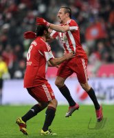 Fussball 1. Bundesliga : (v. re.) Franck Ribery Jubel nach seinem TOR zum 3:0 auf Hamit Altintop (FC Bayern Muenchen)