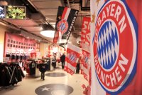 Fussball 1. Bundesliga : FCB Megastore in der Allianz Arena