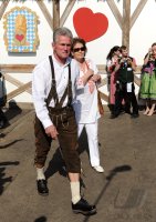 FUSSBALL 1. BUNDESLIGA: Trainer Jupp Heynckes  mit Frau Iris (FC Bayern Muenchen)