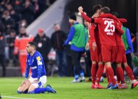 Fussball 1. Bundesliga Saison 19/20: FC Bayern Muenchen -  FC Schalke 04