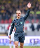 Fussball 1. Bundesliga : Schiri Peter Gagelmann