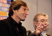 FUSSBALL  International CHL 10/11: Trainer LEONARDO (Inter Mailand)
