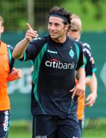 FUSSBALL 1. BUNDESLIGA: Training Werder Bremen mit Neuzugang Pizarro