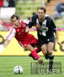 Fussball 1. Bundesliga: Bayern - Berlin, Zweikampf