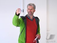 Oberbuergermeister Palmer nimmt die Radgarage am Tuebinger Hauptbahnhof in Betrieb