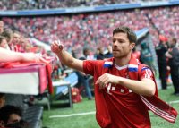 Fussball 1. Bundesliga Saison 14/15: Xabi Alonso (FC Bayern Muenchen)